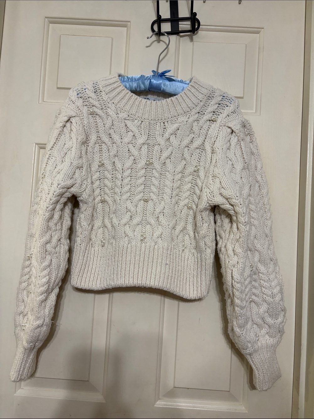 Zara Cream Cable Knit Cropped Crewneck Sweater